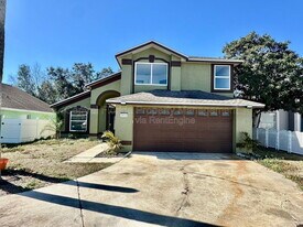 3032 Bloomsbury Dr in Kissimmee, FL - Building Photo