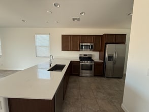 8344 N 170th Ln in Waddell, AZ - Foto de edificio - Building Photo