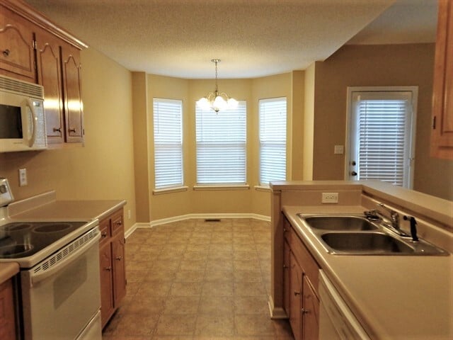 3823 Angelise Ln in Clarksville, TN - Building Photo - Building Photo