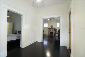 834 E University Ave in Gainesville, FL - Building Photo - Building Photo