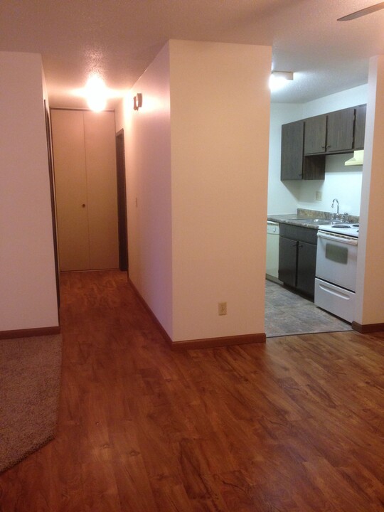 203 W 9th St, Unit 4 Photo