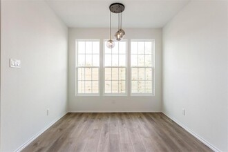1275 Oakmont Bnd Dr in Houston, TX - Building Photo - Building Photo