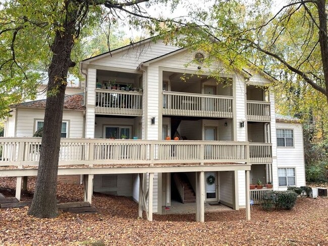 1001 Churchill Downs Ct