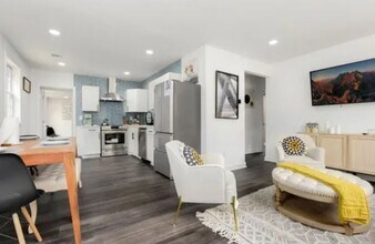 1299 Graymont Dr SW in Atlanta, GA - Building Photo - Building Photo