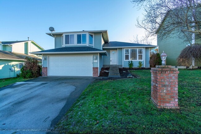 property at 309 NW Cherry Hill Loop