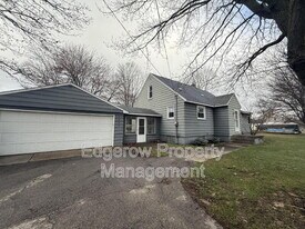 1585 Wilson Ave SW in Grand Rapids, MI - Building Photo