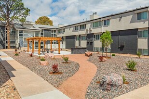 Peak View in Colorado Springs, CO - Building Photo