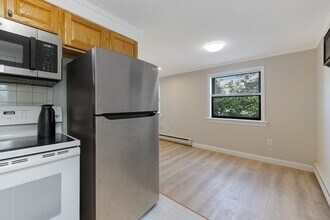 51 Lynde St in Melrose, MA - Building Photo - Building Photo