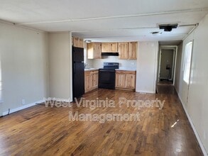 432 Pocahontas St W in Rupert, WV - Building Photo - Building Photo