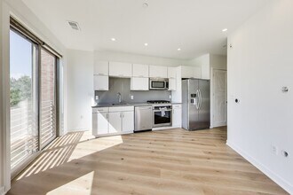 1350 Maryland Ave NE in Washington, DC - Building Photo - Building Photo