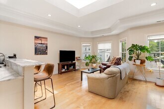 9 Sheridan St in Cambridge, MA - Building Photo - Building Photo