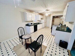 514 Vineyard Rd in Griffin, GA - Building Photo - Building Photo