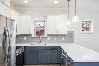 703 Grant St in Durham, NC - Building Photo - Building Photo