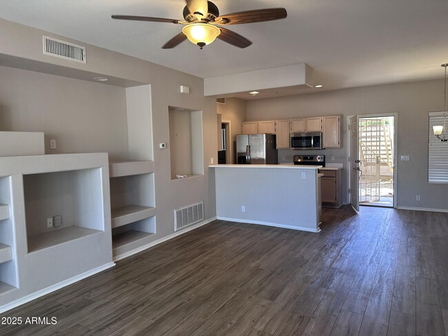 9253 N Firebrick Dr in Fountain Hills, AZ - Building Photo - Building Photo