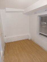 2210 Murray Hill Rd, Unit B LOFT 5 rooms down in Cleveland, OH - Building Photo - Building Photo