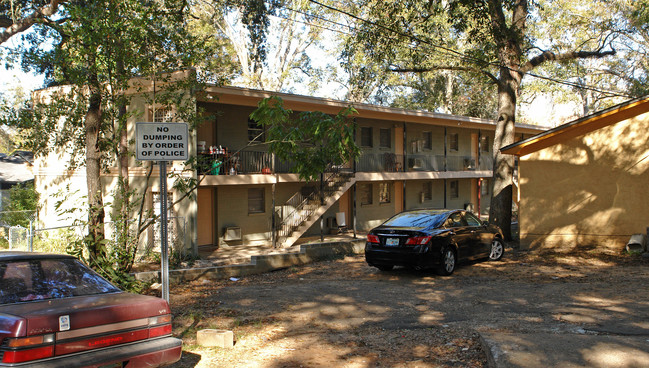 Kissimmee Gardens Apartments in Tallahassee, FL - Building Photo - Building Photo