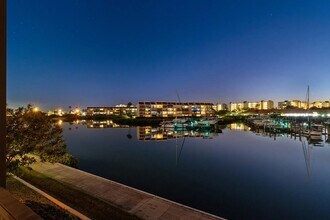 7600 Sun Island Dr S, Unit 205 in South Pasadena, FL - Foto de edificio - Building Photo