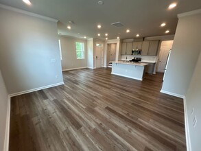 1827 Barrett Run Trl in Apex, NC - Building Photo - Building Photo