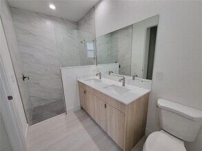 1816 Braddock Ave in North Port, FL - Building Photo - Building Photo