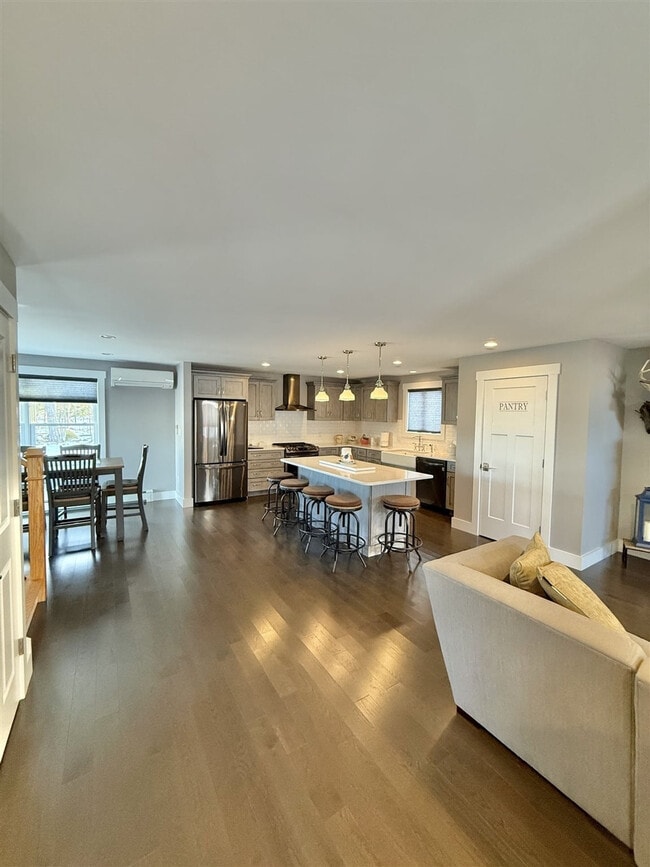 property at 6 Jeremy Dr