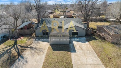 2266 Donna Dr in Norman, OK - Building Photo - Building Photo