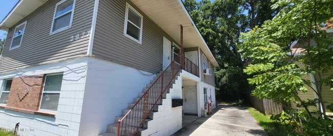 property at 2977 Collier Ave