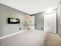 16658 NE 48th St in Redmond, WA - Foto de edificio - Building Photo