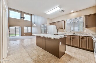 3075 W Yellow Peak Dr in Queen Creek, AZ - Building Photo - Building Photo
