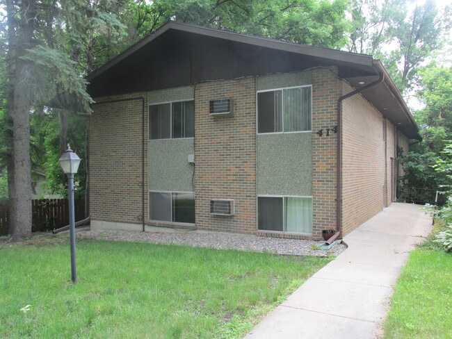 414 10th Ave S, Unit 2 in Fargo, ND - Building Photo - Building Photo