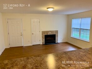 12 Lyford Key in Hampton, VA - Building Photo - Building Photo