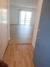 325 Bay St. in Santa Monica, CA - Building Photo - Building Photo
