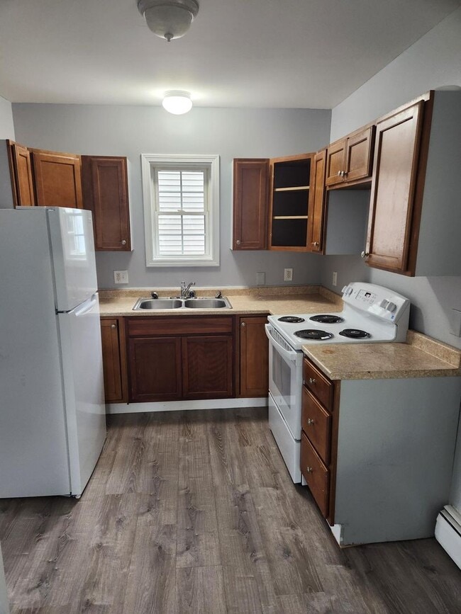 property at 81 Holyoke St