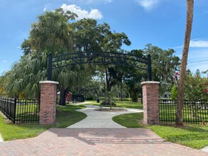 1524 Ballard Park Dr in Bradenton, FL - Foto de edificio - Building Photo