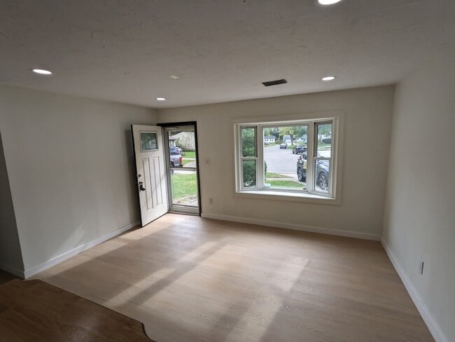 9696 Adair Ct in Cincinnati, OH - Building Photo - Building Photo