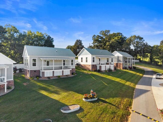 property at 211 Auttie Cir