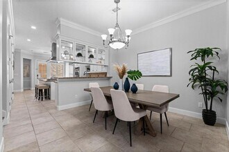 1038 Memorial Village Dr in Houston, TX - Building Photo - Building Photo