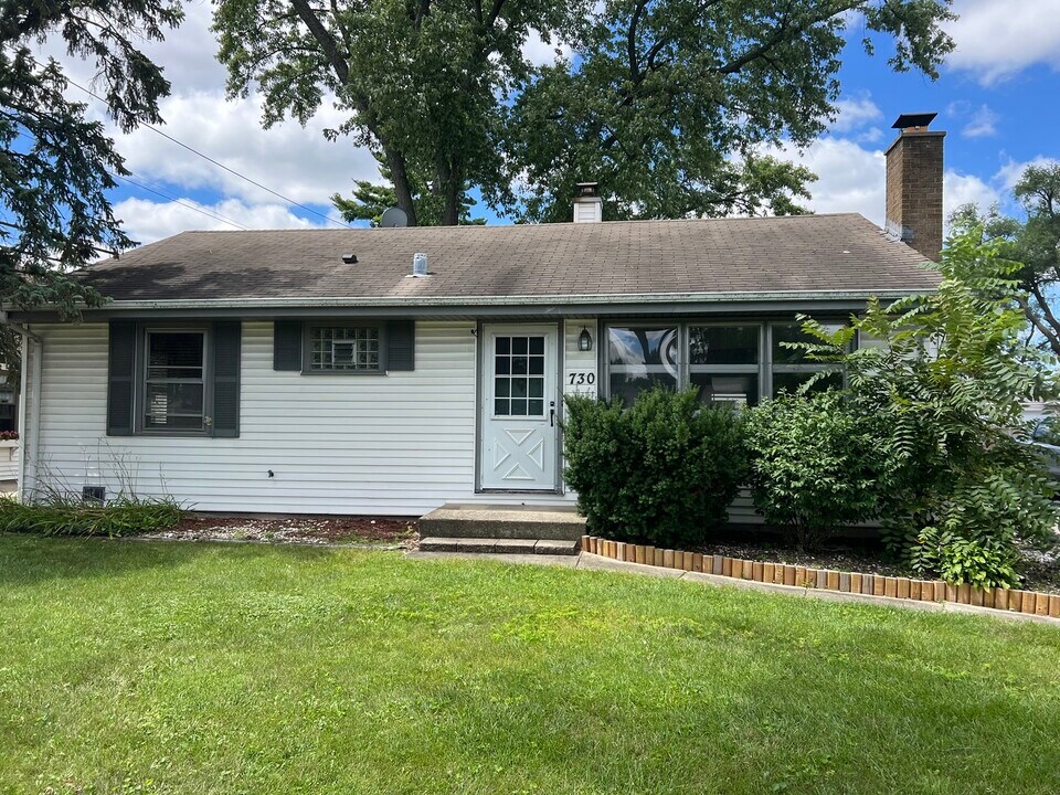 730 N Elizabeth St in Lombard, IL - Building Photo