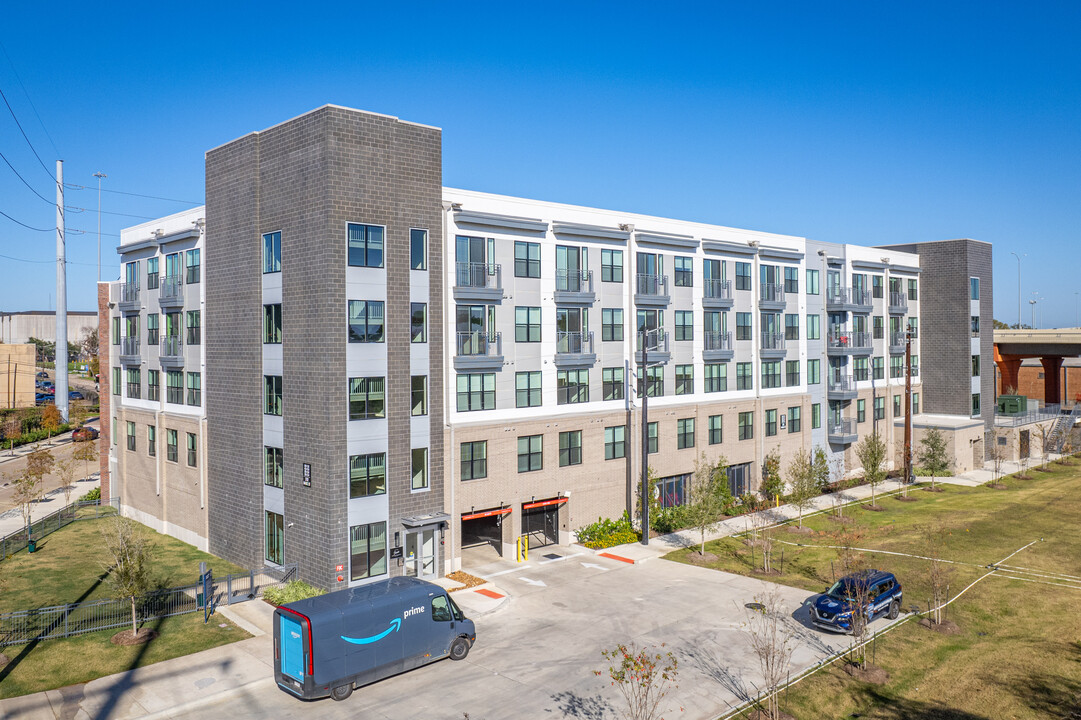 Warehouse District (Icon) in Houston, TX - Building Photo