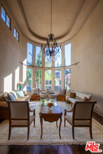 3501 Caribeth Dr in Los Angeles, CA - Building Photo - Building Photo