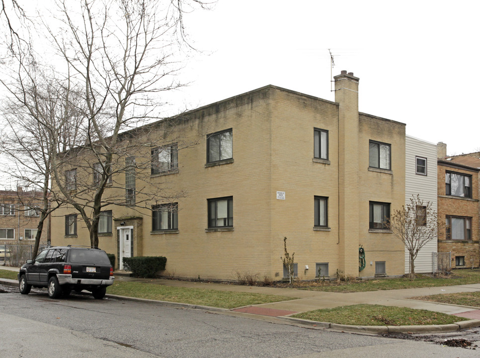 2119-2121 W Hood Ave in Chicago, IL - Building Photo