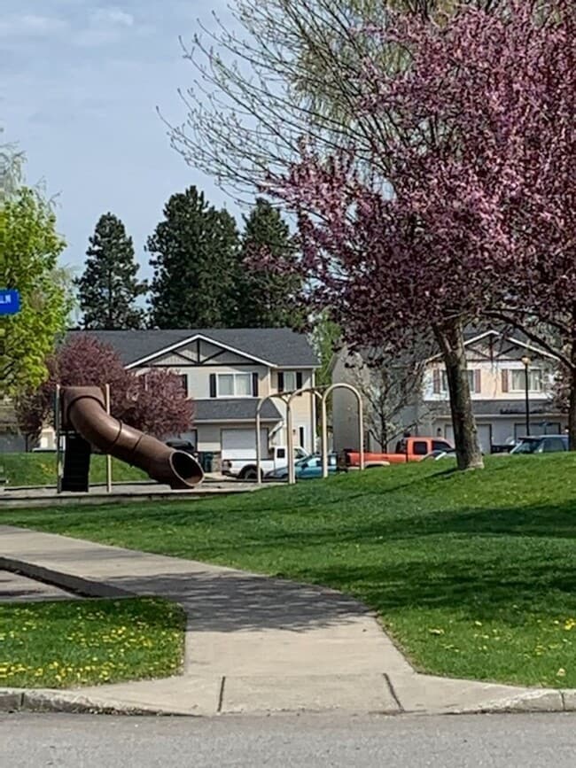 4831 N Jasmine Ln in Coeur d'Alene, ID - Building Photo - Building Photo