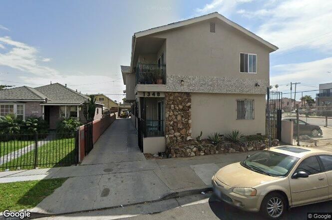 1348 W 92nd St in Los Angeles, CA - Foto de edificio