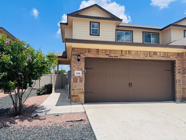 property at 1531 Lucille St