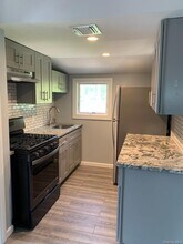 1354 N Windsor Ave in Bay Shore, NY - Building Photo - Building Photo