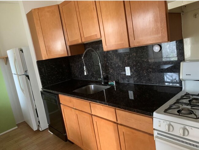 4244 N Milwaukee Ave, Unit #1 in Chicago, IL - Building Photo - Building Photo