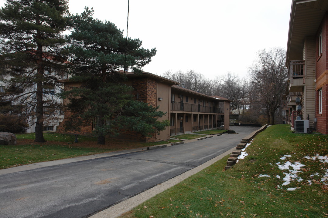 4004 University Ave in Des Moines, IA - Building Photo