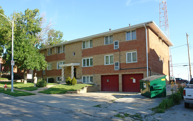 Rachelle Apartments in Omaha, NE - Foto de edificio - Building Photo