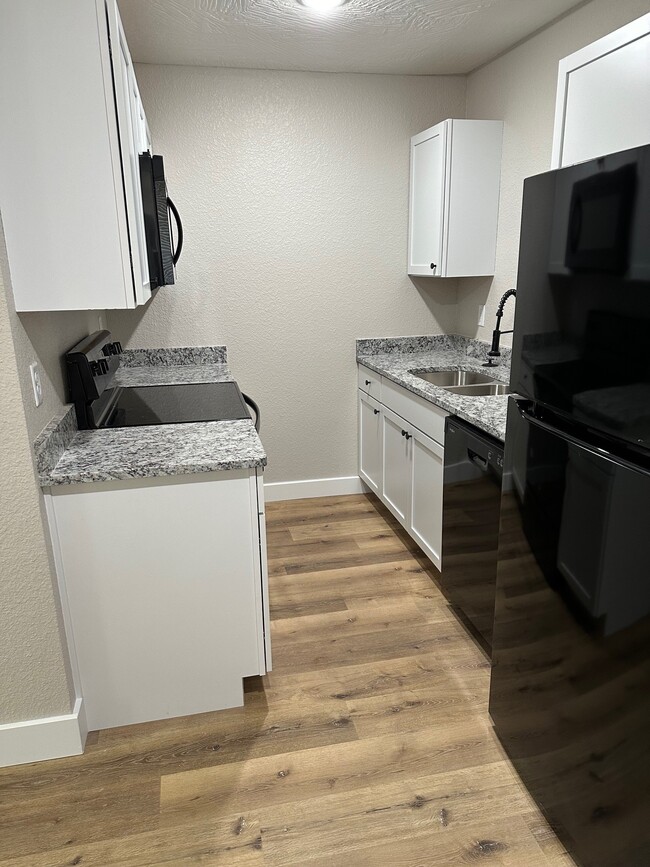 449 W Lombard St, Unit C