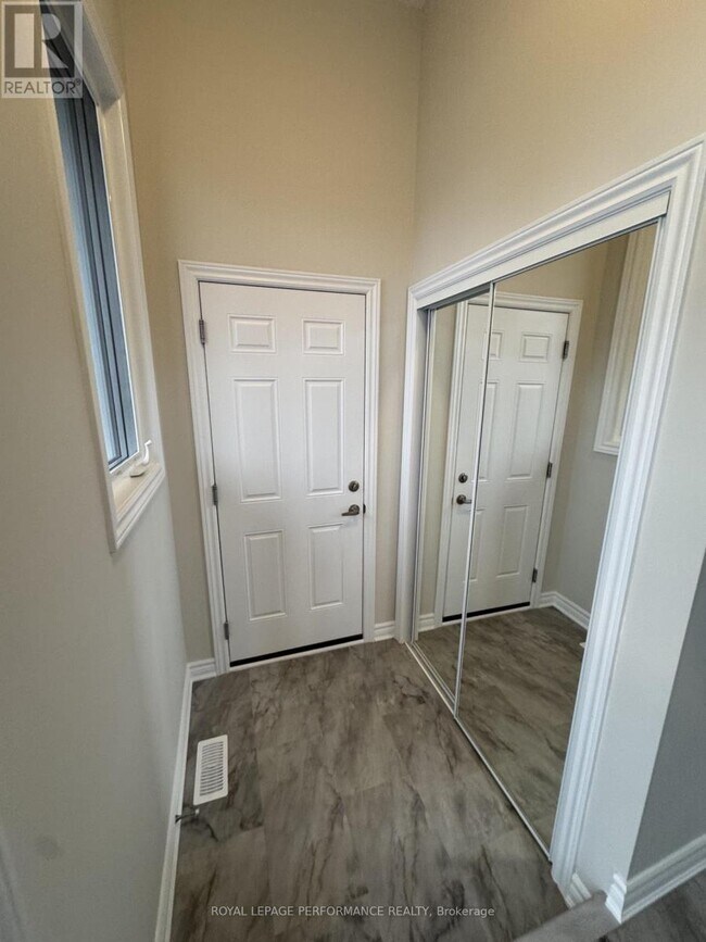 182 Ryan Reynolds Wy in Ottawa, ON - Building Photo - Building Photo