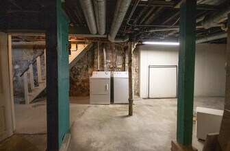322 E Mifflin St, Unit #1 1st Floor - Basement in Madison, WI - Building Photo - Building Photo